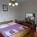 Apartamento In 7337 Vinišće