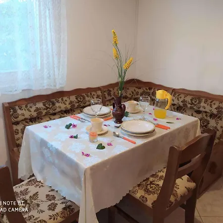 In 7337 Apartment