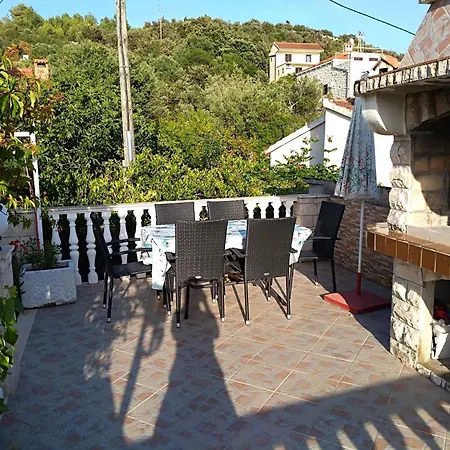 Apartamento In 7337 Vinišće