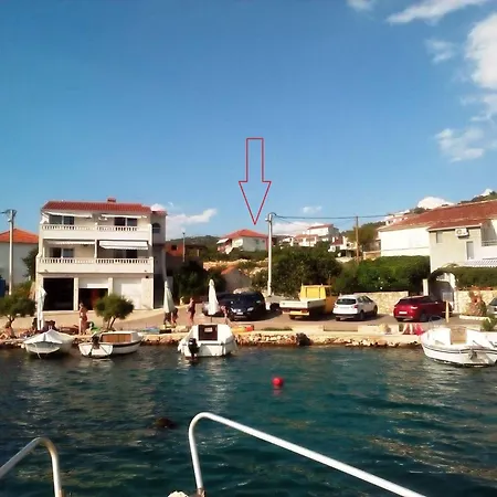 In 7337 Apartman Vinisce